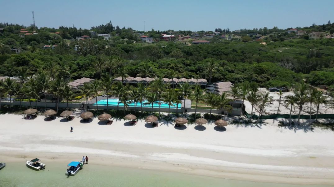 ⁣Stunning Beachfront Real Estate Tour in Bilene, Mozambique (Africa)