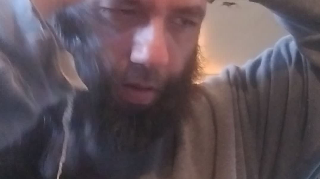 ⁣If you can find it in your heart to donate, please help me! Being homeless sucks! And I am ready to 