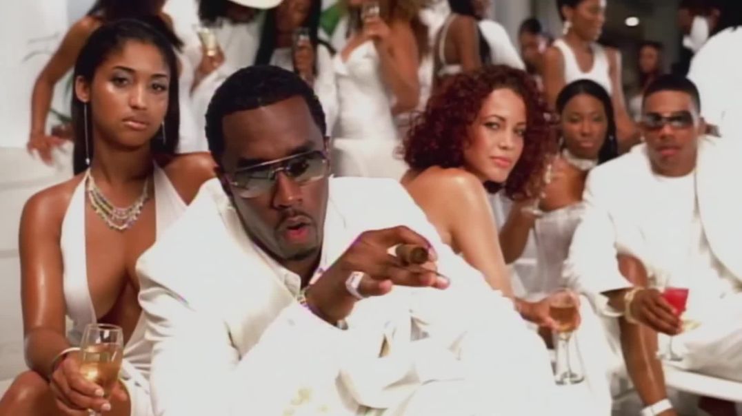 ⁣P. Diddy [feat. Nelly & Murphy Lee] - Shake Ya Tailfeather