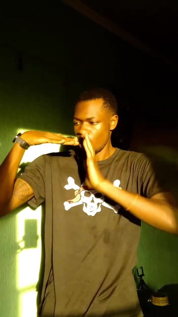 danteh_tutting-___3280910262456628367_52194235989___--1