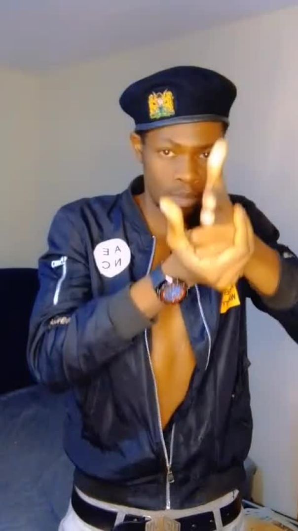 Tik_1763663393900
