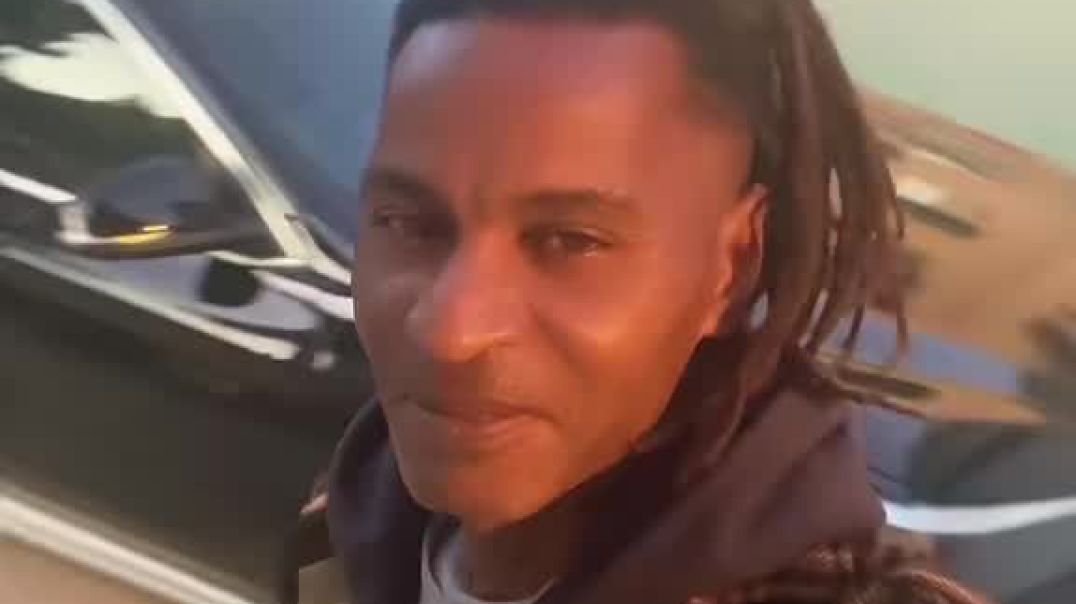 ⁣Who said life would be easy on your own, without a spouse for support?