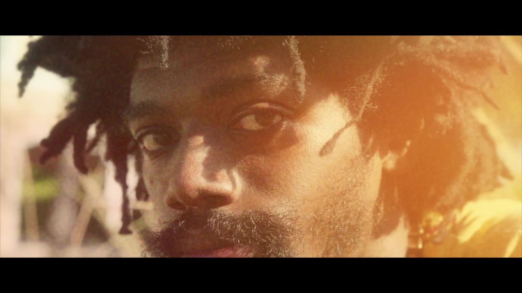 Divinellis - Mannequin (Official Music Video)