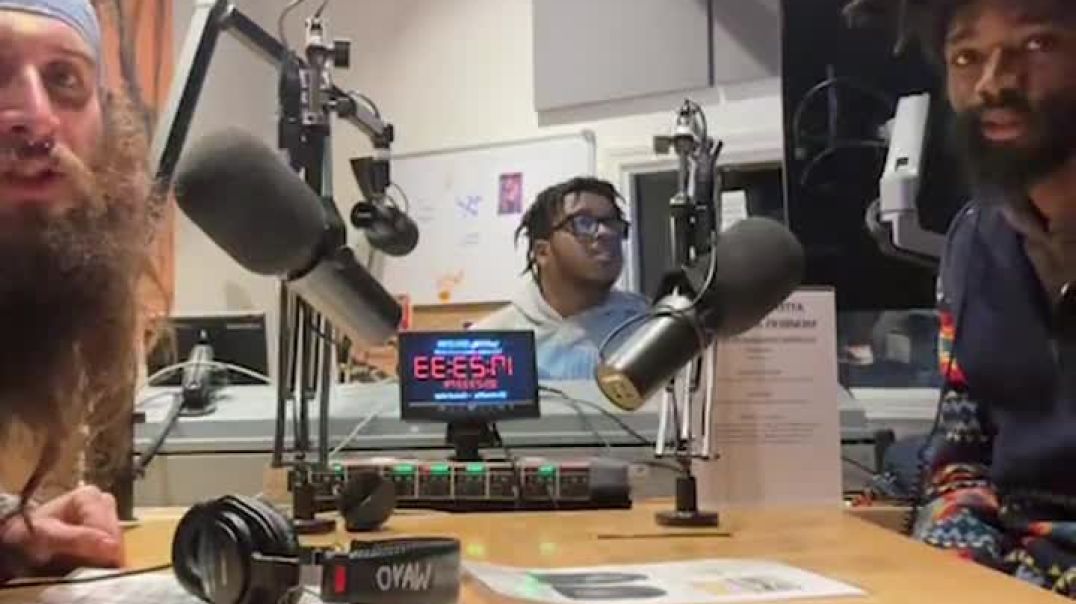 ⁣​‪@wayoradio‬ 10/25/25 ROCHESTER NY RADIO STATION 104.3FM