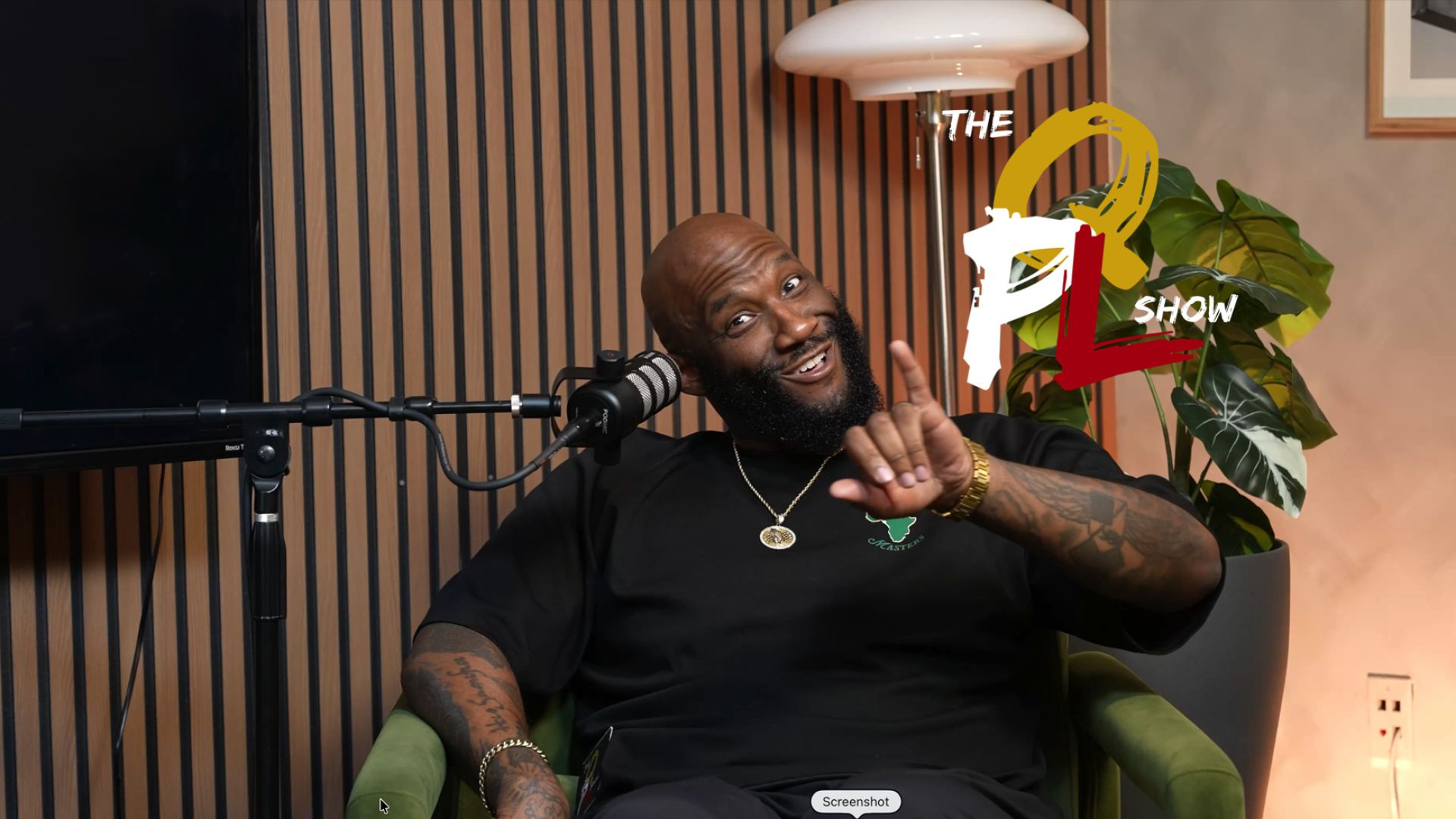 ⁣S3-E12: "Street Meat"