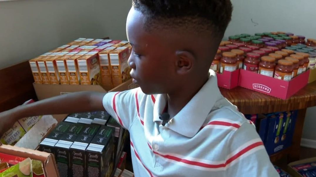 ⁣Chicago boy gives food away instead of having birthday party