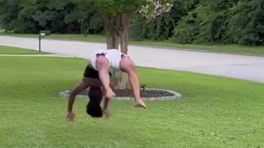 ⁣Show em how it's done Mama! 💪🏾🤣