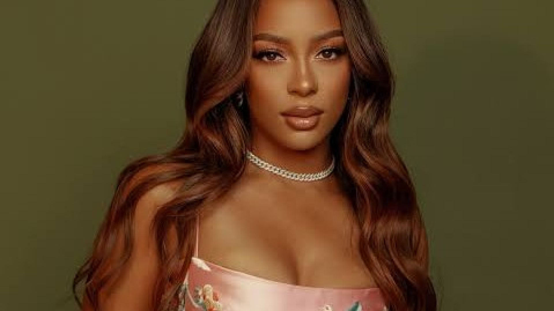 ⁣Victoria Monét - Stop Askin Me 4Shyt (Visualizer)