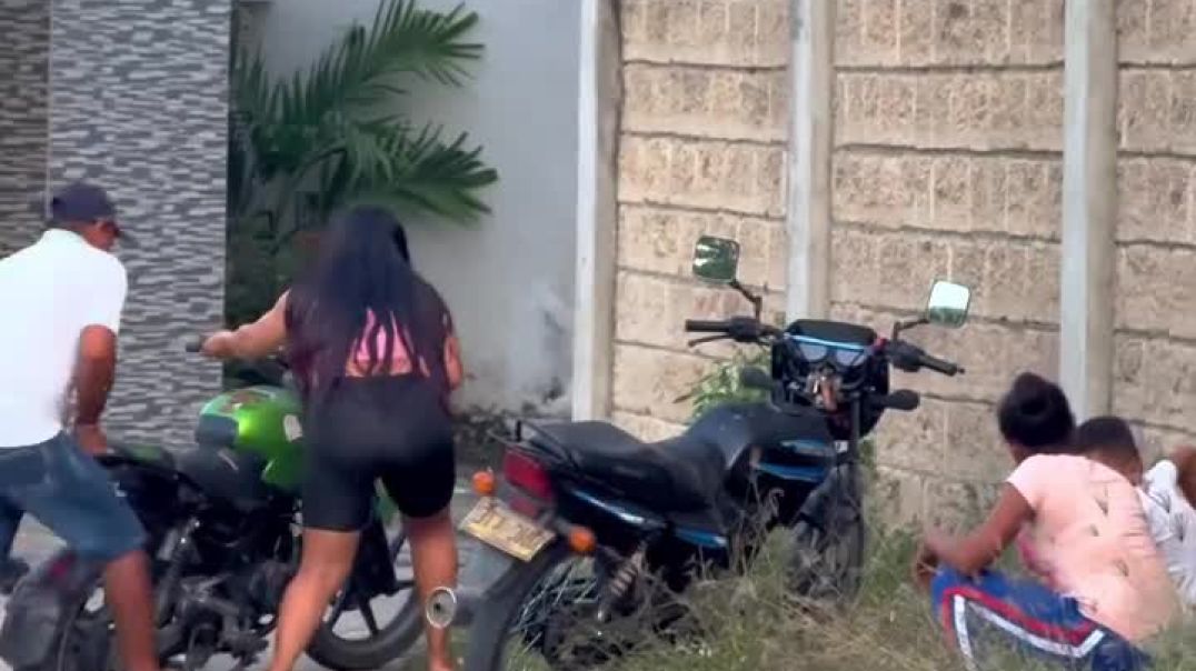 ⁣Free gift's worldwide