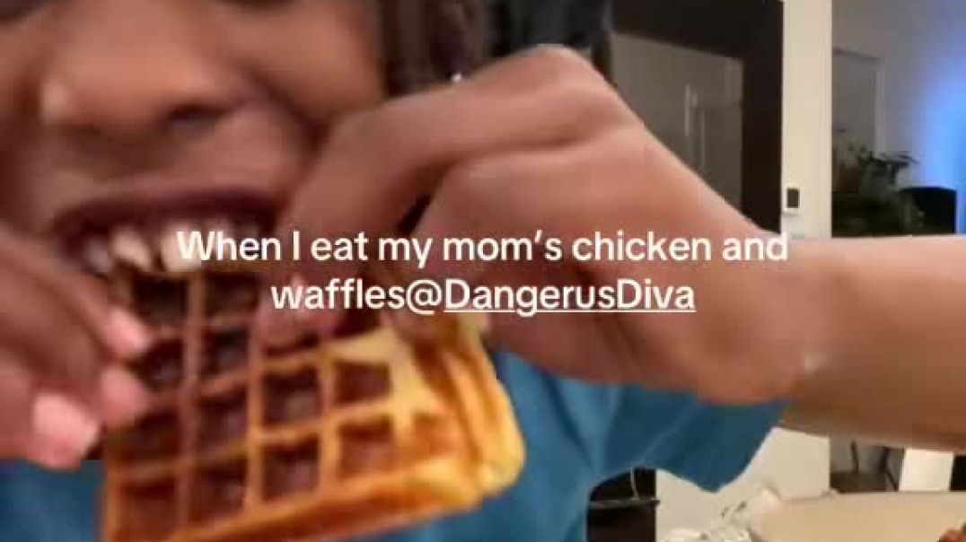 ⁣me whenever my mom cooks