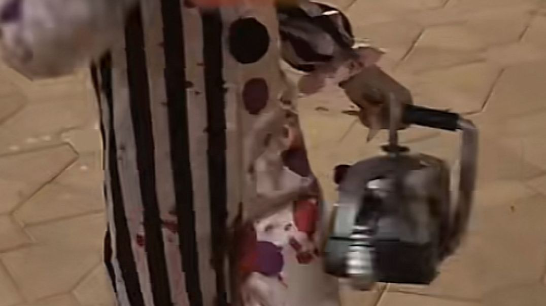 ⁣i was chased by a scary clown