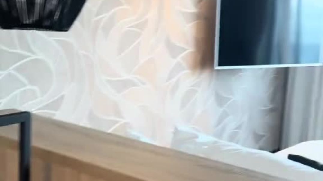 ⁣Unveiling the Perfect Hotel Room with a View