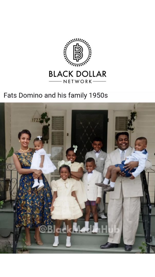 🙌🏾✊🏾🙏🏾🖤