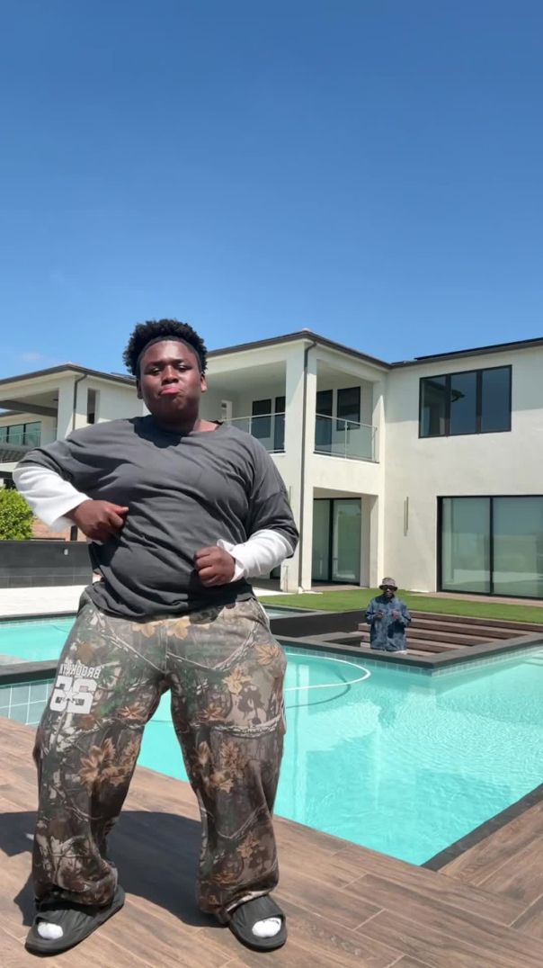 Jfunk’s dances at his new house!