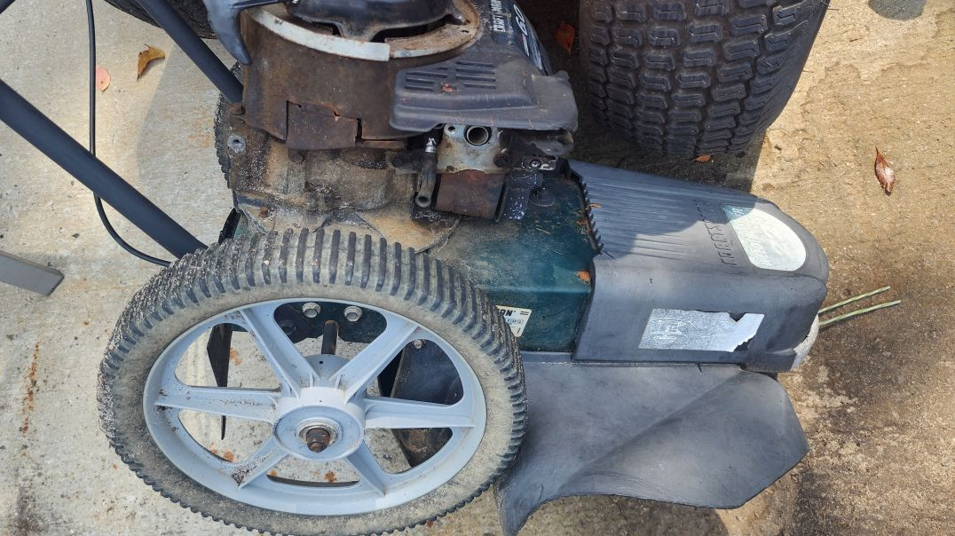 ⁣REPAIR OF CRAFTSMAN BUSHHOGGER