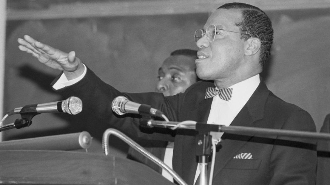 ⁣Louis Farrakhan CALLS OUT Whites For CORRUPTING Black Culture And Taking Credit