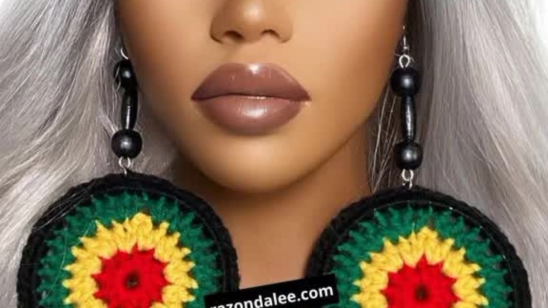 ⁣Crochet Earrings by Razonda Lee