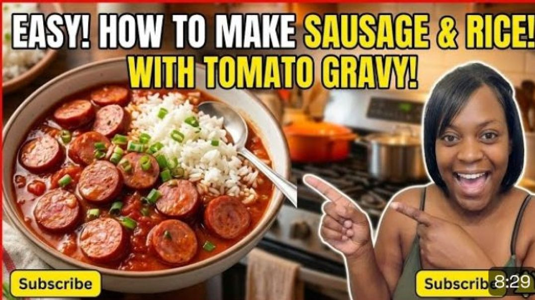 ⁣Cooking sausage and tomato gravy